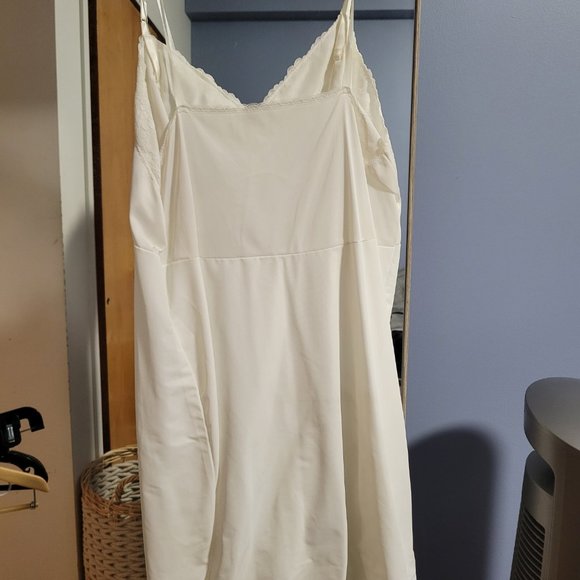 Vintage White Slip Dress - Picture 2 of 3